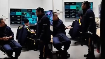 Trabajadores habrían revisado el WhatsApp de una compañera de trabajo: vieron sus fotos íntimas