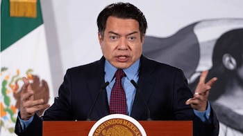 Resultados de México en prueba PISA 2025: Mario Delgado atribuye a celulares la caída global y defiende el desempeño del país