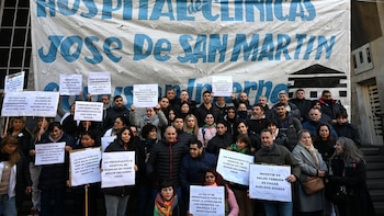 Abrazo al Hospital de Clínicas: