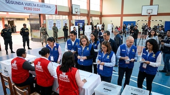 Perú va al balotaje con blindaje electoral: el JNE presenta su plan de fiscalización para el 7 de junio