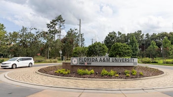 Un adolescente de 15 años será juzgado como adulto por el tiroteo que dejó 12 heridos tras un partido universitario en Florida