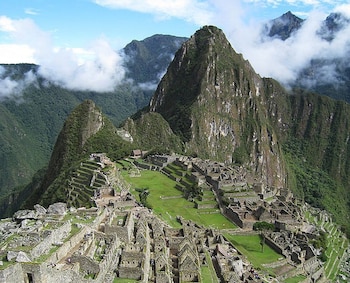 17/11/2011 Machu Picchu
ECONOMIA
