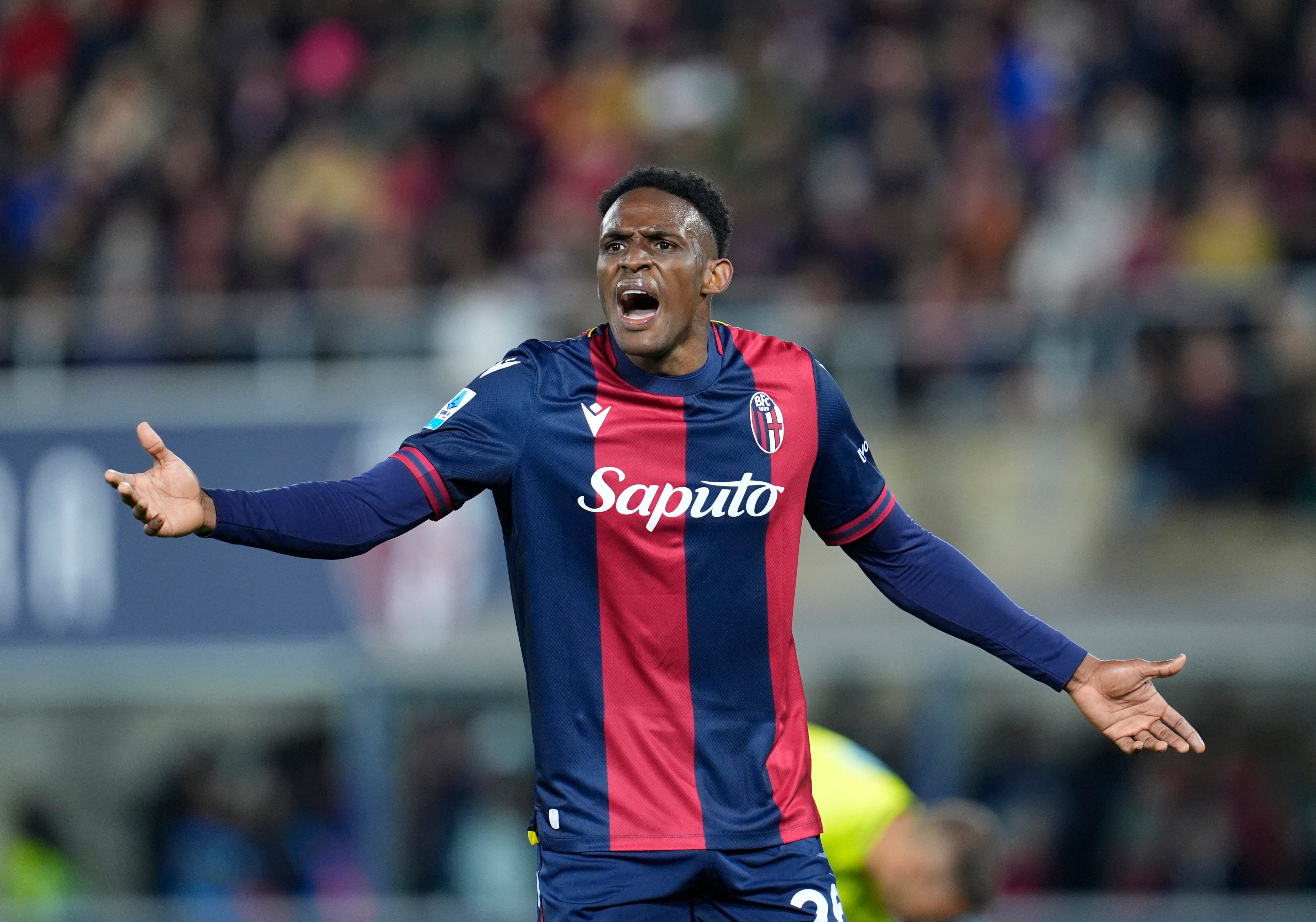 Jhon Lucumí, que busca su salida del Bologna, ahora suena para el Atalanta - crédito Matteo Ciambelli/REUTERS