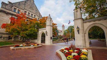 El tiroteo durante un evento universitario de Indiana dejó a 5 mujeres heridas