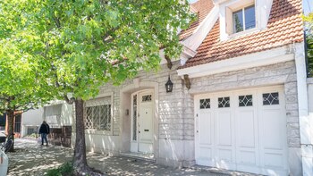 La calle Simbron con casas