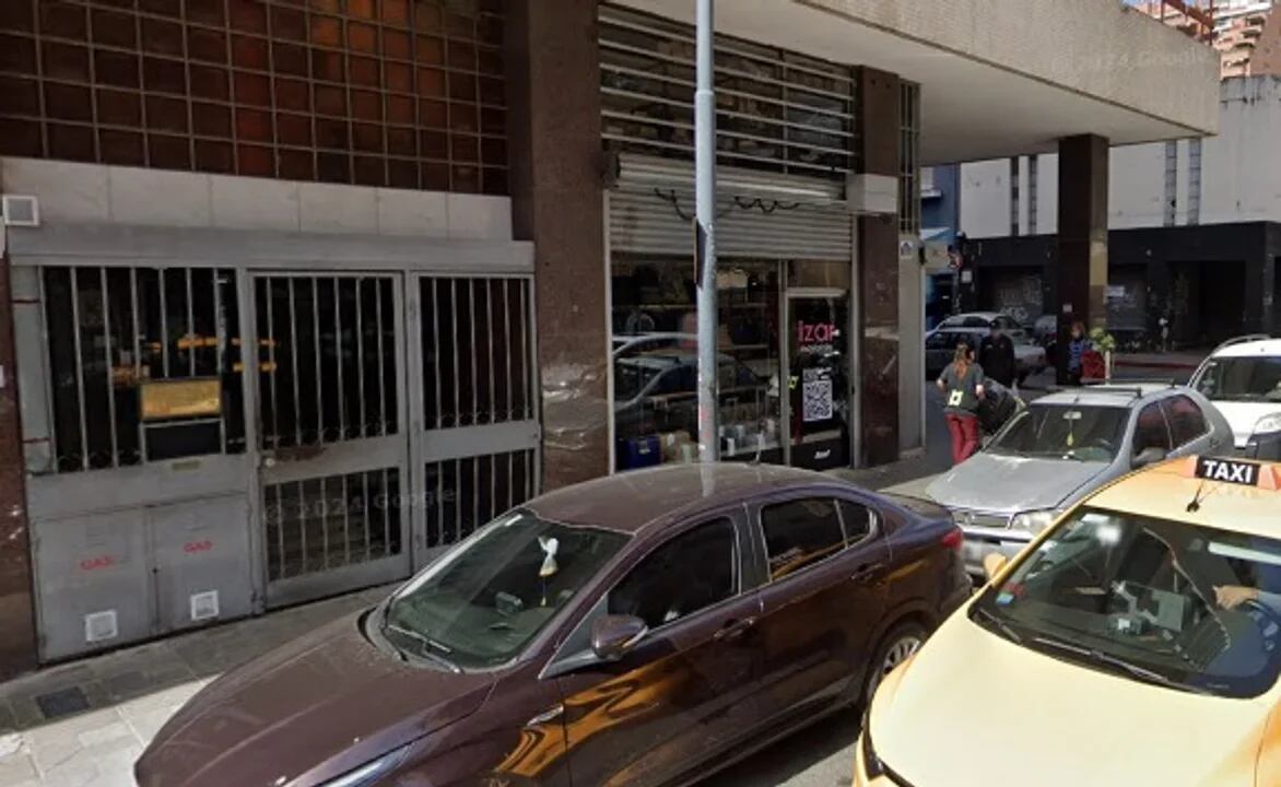 El departamento donde se halló el cadáver se encuentro en un edificio de la calle Buenos Aires al 300, en pleno centro de Córdoba capital