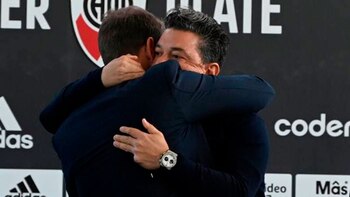 El sentido abrazo con Jorge