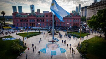 La Plaza de Mayo amaneció