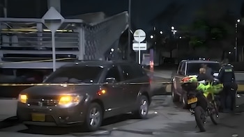Policía dio de baja a dos delincuentes que le intentaron robar su camioneta en Bogotá: otro resultó herido