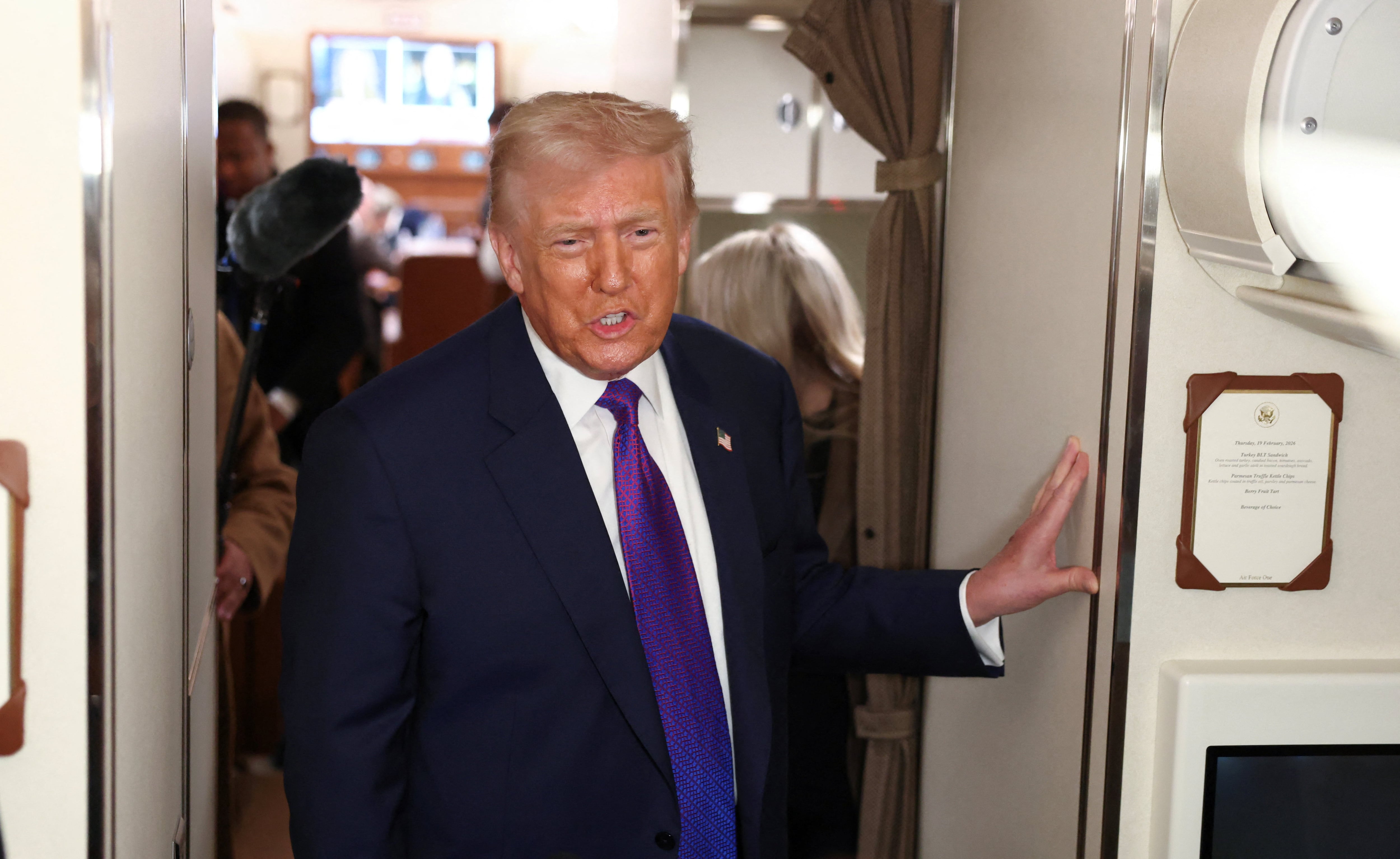 Donald Trump ordenó desclasificar los archivos gubernamentales relacionados  con ovnis y vida extraterrestre - Infobae