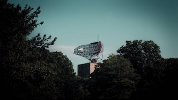 La torre y la antena