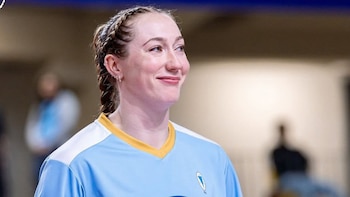Oficializan la salida de Emily Zinger en España: queda libre y su retorno a la Liga Peruana está más cerca