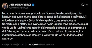 El expresidente Juan Manuel Santos reafirmó en su cuenta de X que no respalda ninguna candidatura y pidió respetar la Constitución, la voluntad ciudadana y el Acuerdo de Paz - crédito Juan Manuel Santos/X