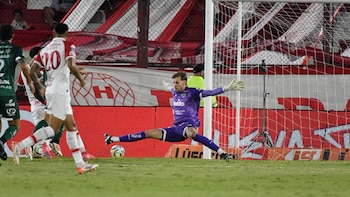 Huracán vence a Sarmiento por