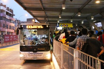 Pasaje sin contacto en Metropolitano