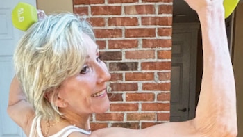 Los tres ejercicios que hace una mujer de 76 años para mantenerse en forma y conservar su masa muscular