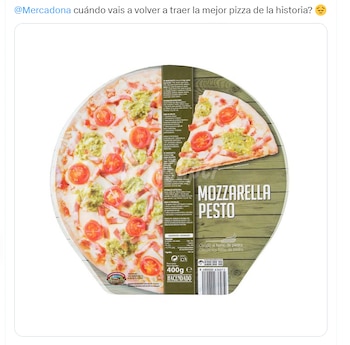 Pizza de mozzarella y pesto