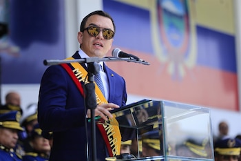 El presidente de Ecuador, Daniel Noboa, lanzó acusaciones sobre una presunta incursión de guerrilleros colombianos, lo que intensificó la crisis bilateral - crédito Europa Press