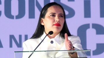 Sandra Cuevas ofrece apoyo a