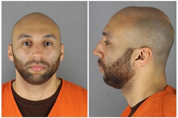 J. Alexander Kueng salió de