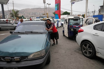 Gasolina en Perú cada día al alza en medio de la crisis en Medio Oriente. Lima, Perú, el jueves 16 de abril de 2026. (Foto AP/Martín Mejía)