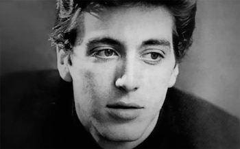 De joven tenía la firme