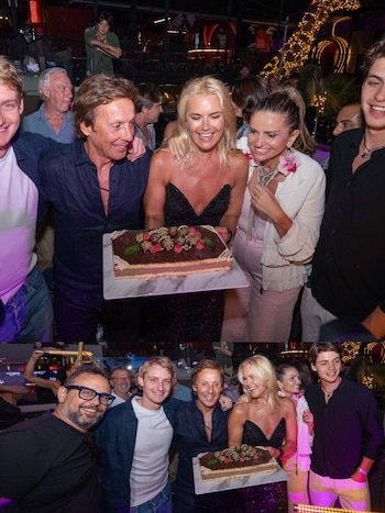 El momento central del cumpleaños de Alejandro Gravier llegó con una torta de chocolate con frutillas y el canto del feliz cumpleaños junto a sus hijos e invitados