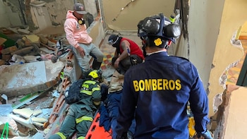 Adelantar la prima de diciembre y otras medidas propuestas del Ministerio de Trabajo para ayudar a los afectados por el terremoto