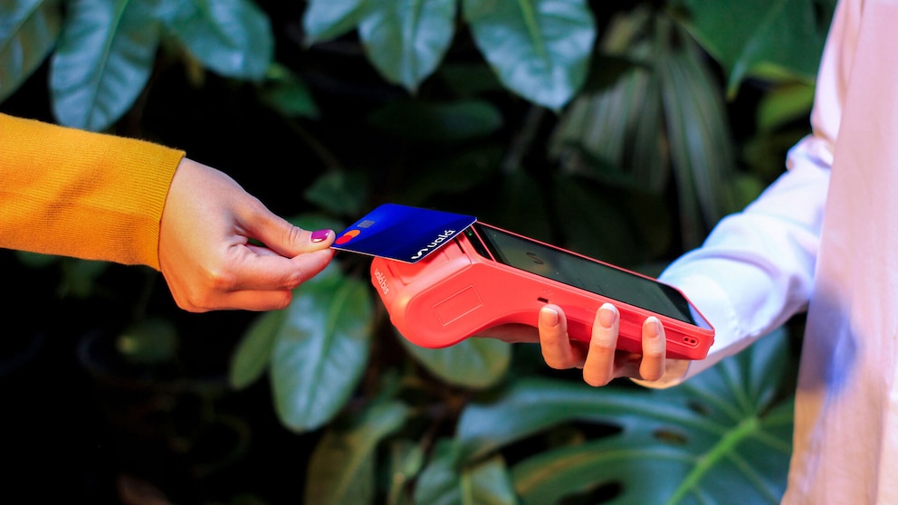 Ualá suma USD 195 millones y eleva su valuación a USD 3.200 millones con respaldo de Allianz