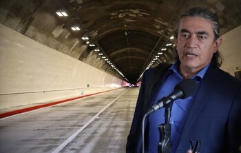 Gustavo Bolívar propuso un túnel