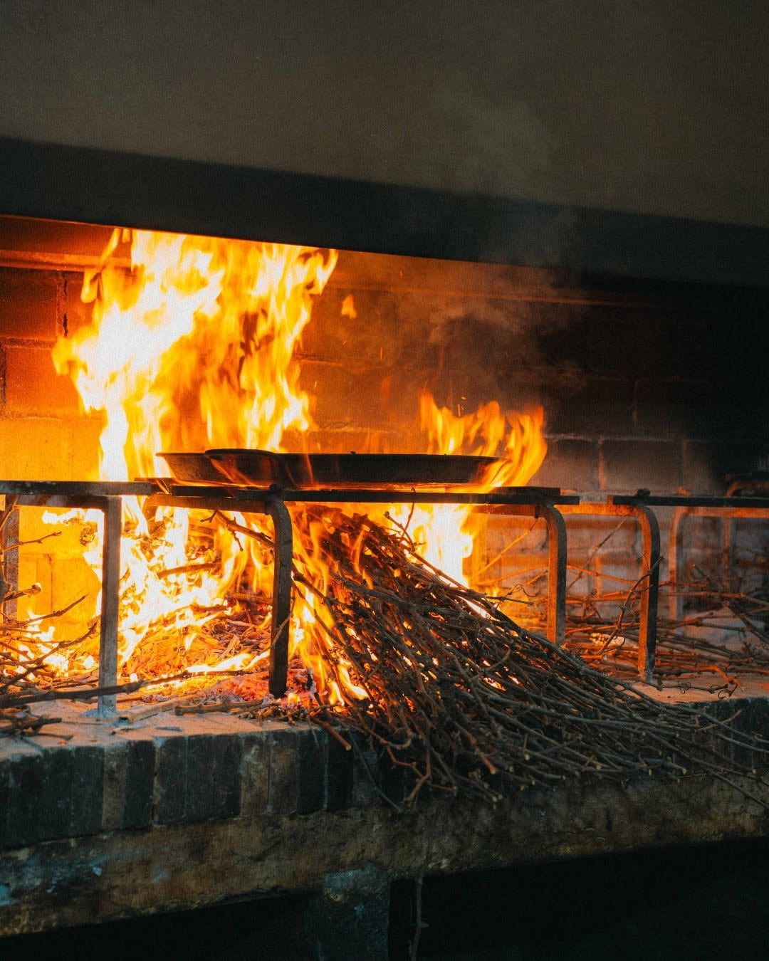 Proceso de elaboración de arroz al sarmiento, en Arroces El Pillo, Murcia (Facebook)