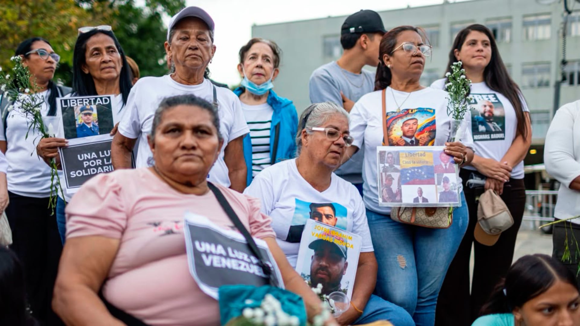 Familiares de presos políticos pidieron la liberación de sus seres queridos (@Clippve)