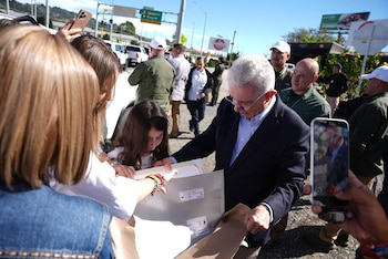 Álvaro Uribe Vélez ejerció su derecho al voto en Rionegro el 31 de mayo de 2026 - crédito Campaña Paloma Valencia