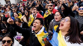 Miles de venezolanos se concentran
