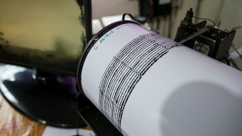 Un terremoto de magnitud 5,7
