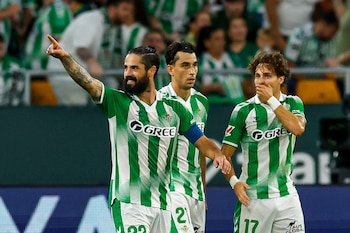El Betis busca seguir con el paso perfecto en casa cuando se enfrenta al Porto. (EFE/Julio Muñoz)