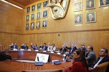 Esta decisión, adoptada por el Consejo Técnico encabezado por Zoé Robledo, orienta la conducción estatal hacia una proximidad con las unidades médicas (Cortesía)