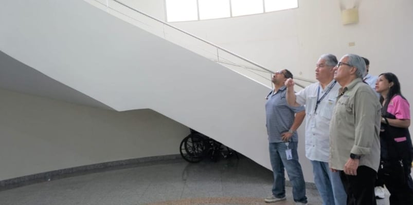 Autoridades de Salud inspeccionaron las instalaciones del Hospital Santo Tomás, uno de los más antiguos de ciudad de Panamá. (Minsa)