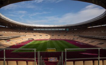 Sin indicios iniciales de criminalidad el caso de la mujer hallada muerta en el estadio de la Cartuja Sin indicios iniciales de criminalidad el caso de la mujer hallada muerta en el estadio de la Cartuja
