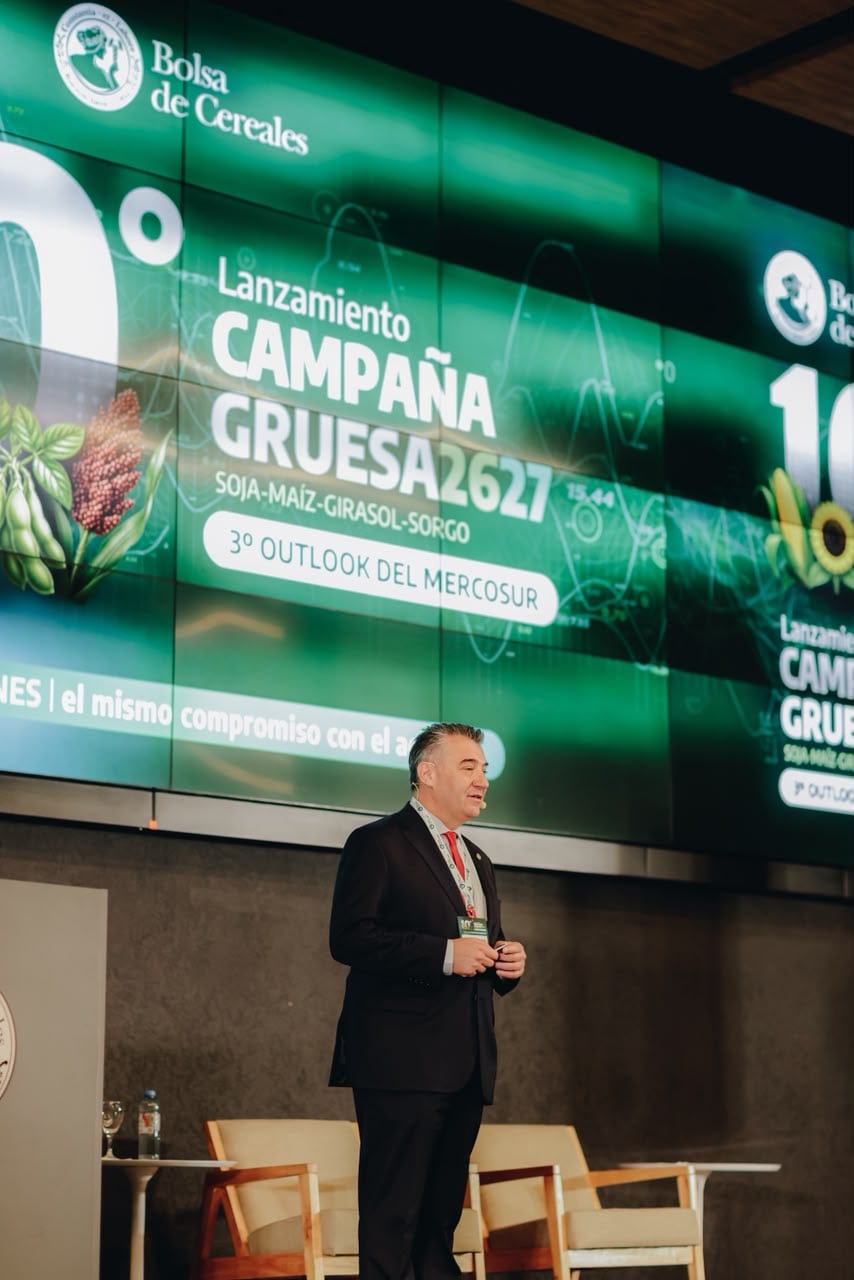 Ramiro Costa, gerente general de la Bolsa de Cereales de Buenos Aires, advirtió que la cosecha récord estará condicionada por el clima y las decisiones que adopten los productores en los próximos meses (BCBA)