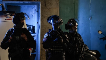 Detenidos cinco colonos tras un