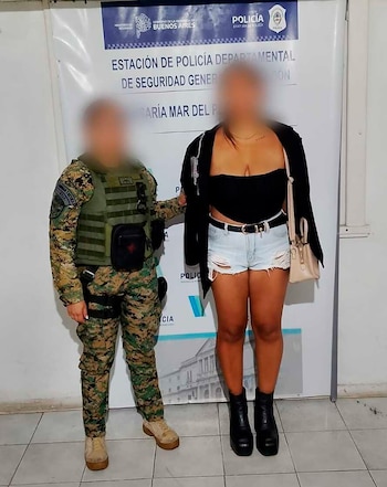 Una de las acusadas tras