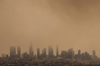 California encabeza el ranking de las zonas más contaminadas de Estados Unidos en 2026 según la Asociación Americana del Pulmón (REUTERS/Carlin Stiehl)