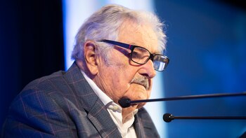 Peña dialoga con Mujica sobre "desafíos" para el desarrollo y progreso de la región