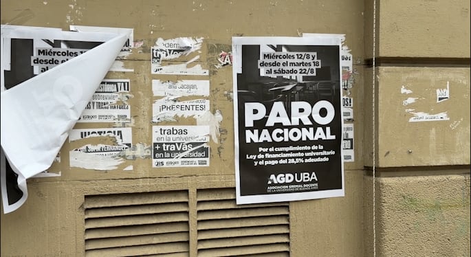 La Asociación Gremial Docente (UBA) es una de los sindicatos que adhieren al paro esta semana (Franco Motocam, Infobae)