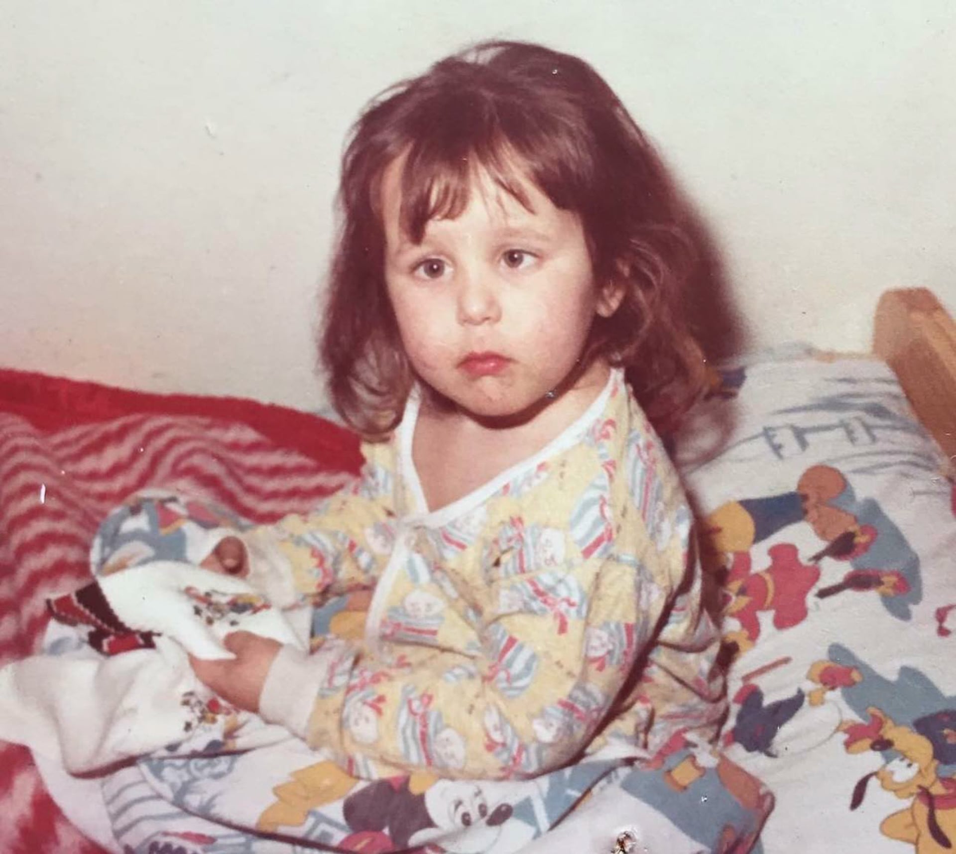 Malena Guinzburg a sus tres años