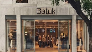 Otra marca de ropa contra las cuerdas: concurso de acreedores, 40% menos de facturación y un pasivo de $6.300 millones