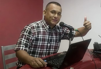 01jul26 INFOBAE dos periodicos y fincas