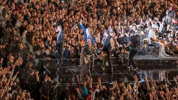 La gira comenzó en diciembre