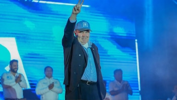 Rafael López Aliaga arremete otra